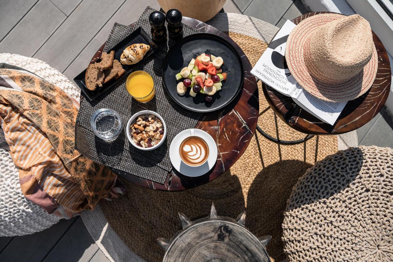 On The Rocks - Small Luxury Hotels Of The World (Adults Only) Imerovigli  Ngoại thất bức ảnh